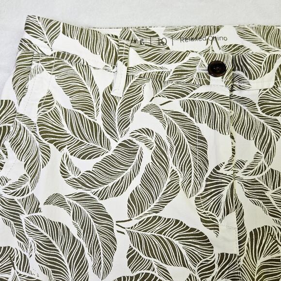 Talbots Relaxed Chino Pants Womens Size 10 White Green Leaf Feather Print Spring - Picture 6 of 13